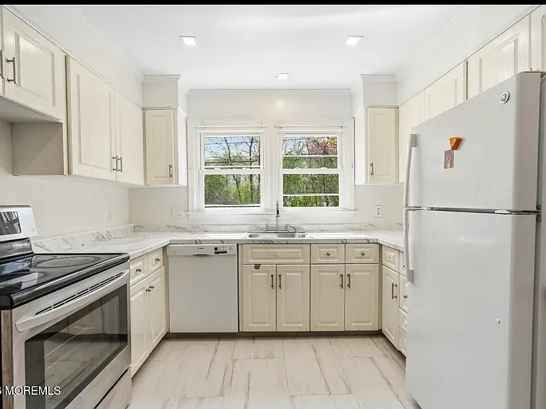 600 N Edgemere Dr — Photo 20