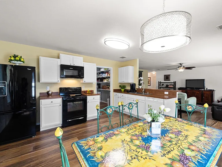 2731 Prairie Creek Dr — Photo 15