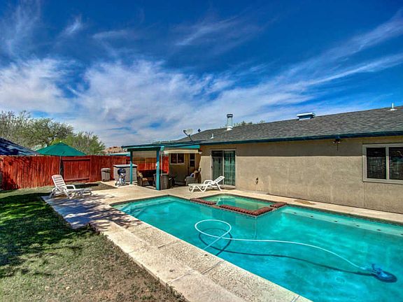 4th image of 10230 E Circle Pines Dr