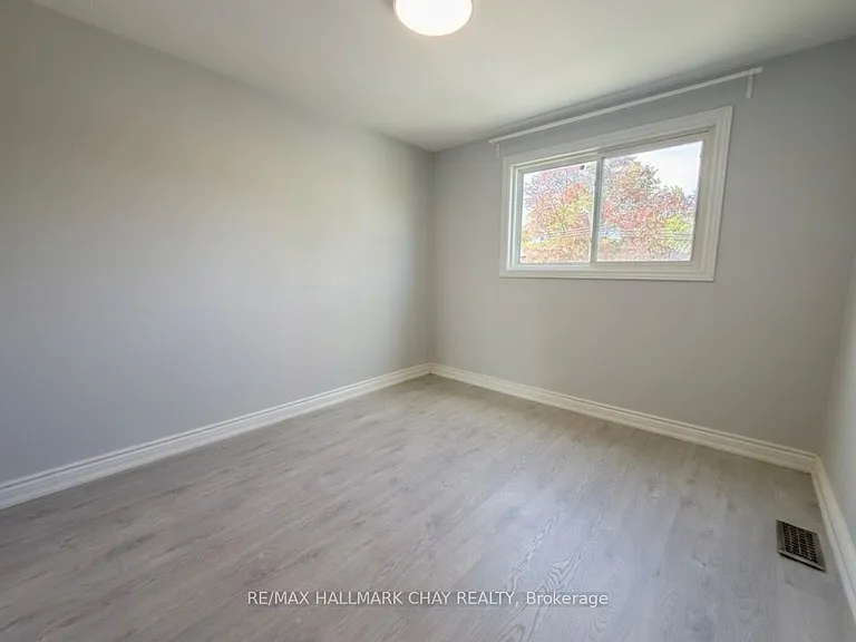 19 Carol Rd — Photo 14