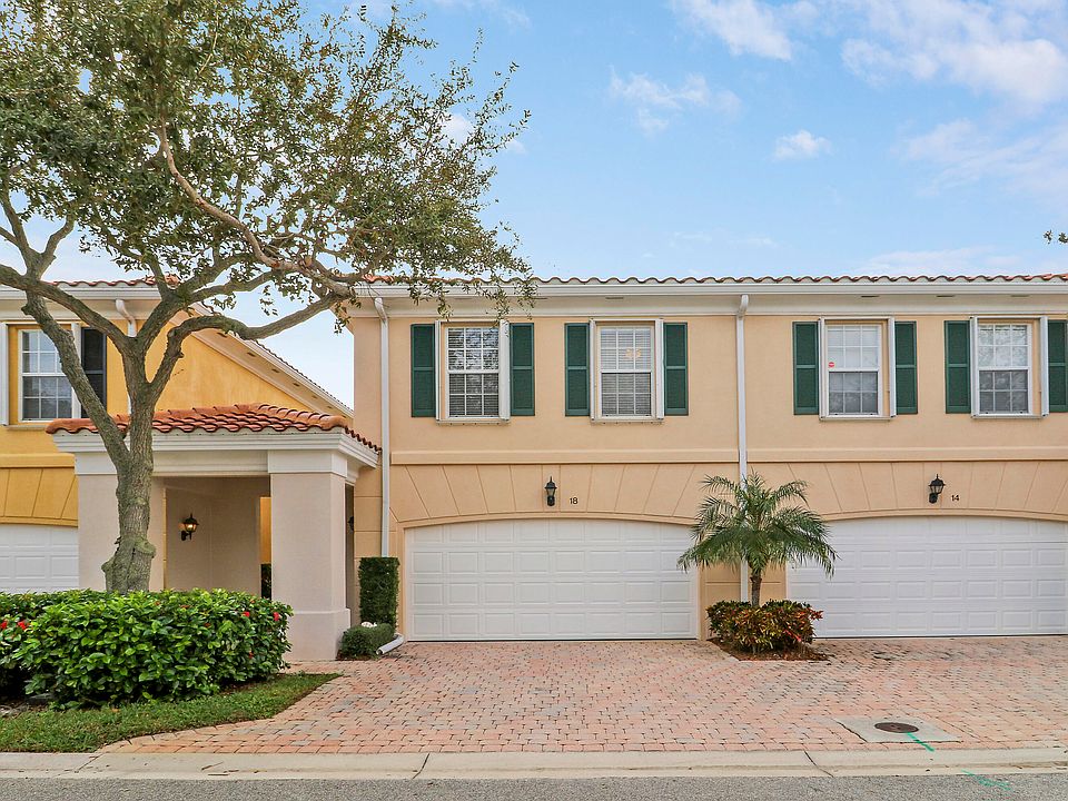 1st image of 18 Tall Oaks Circle
