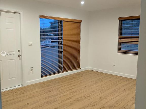 4th image of 14154 SW 88th Ave #14154