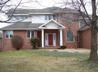 2150 S Celebration Ave, Springfield, MO 65809