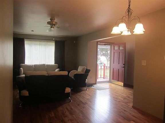 4th image of 9129 Woodward Ave