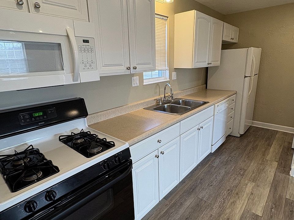 1st image of 134 Brenda Ln #134