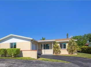 9900 NW 25th Ct, Sunrise, FL 33322