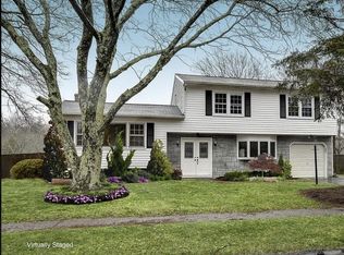 94 Westfield Dr, Holliston, MA 01746