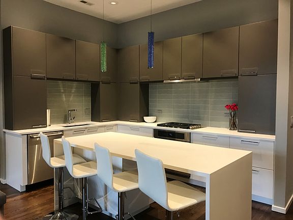 4th image of 1843 W North Ave APT 2E