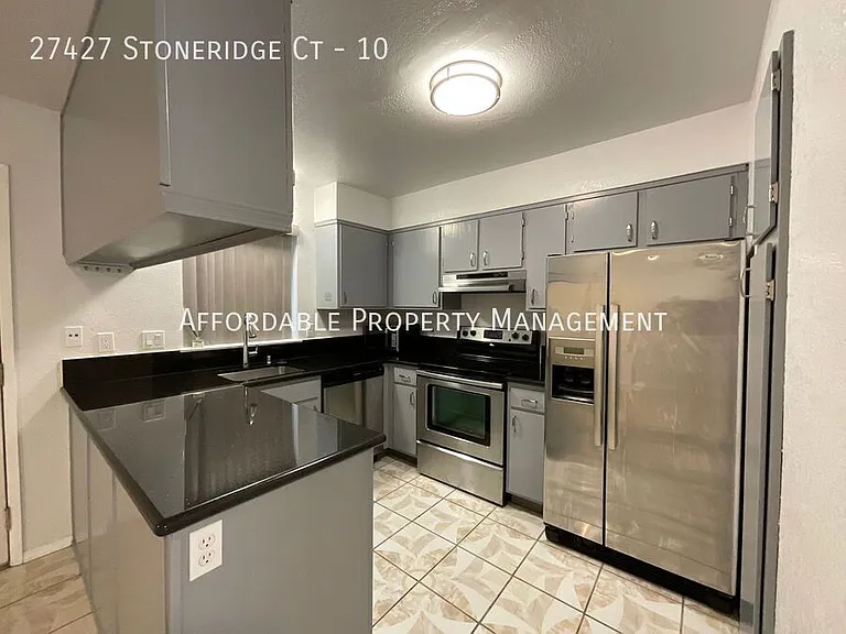 27427 Stoneridge Ct #10 — Photo 5