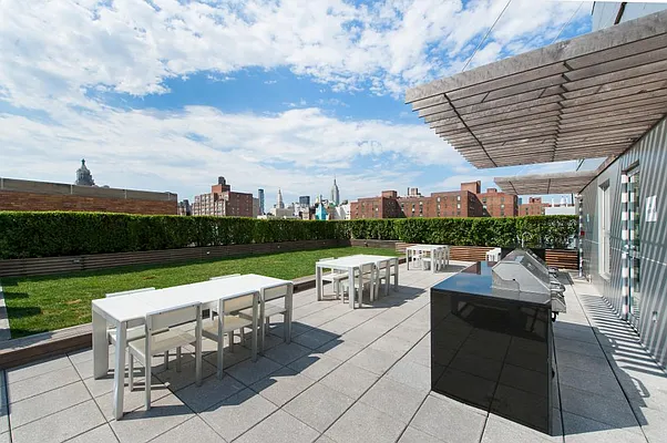 Sold by Leslie J. Garfield | media 19