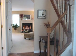 16244 Lea Oak Ct, Chesterfield, MO 63017