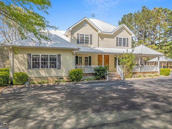 2nd image of 3033 Freetown Rd