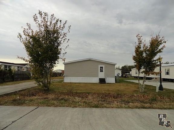 3rd image of 153 Silver Creek Dr