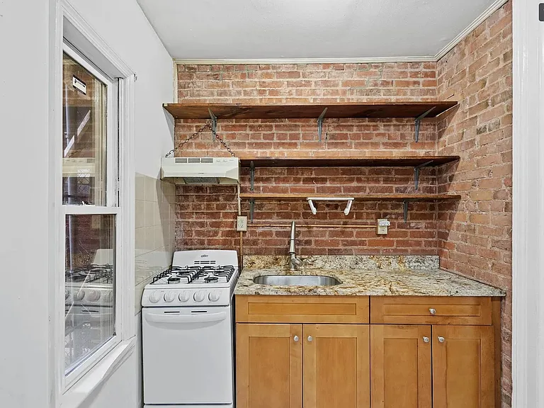 43 Fulton St #1 — Photo 8