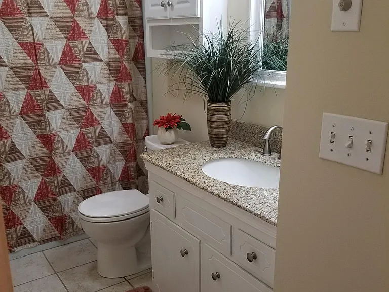 835 Larch Way — Photo 12