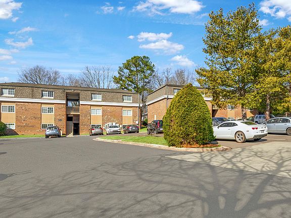 4th image of 1500 Duke University Rd #3b1a330e7
