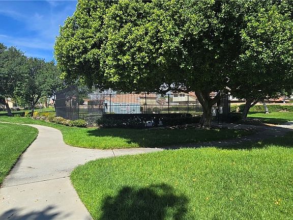 4th image of 1158 W Cornell St