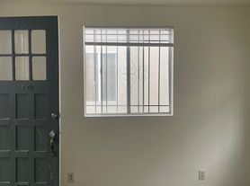 5213 1/2 S Western Ave, Los Angeles, CA