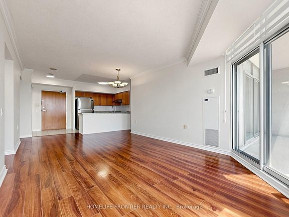 4th image of 9017 Leslie St #Lph117