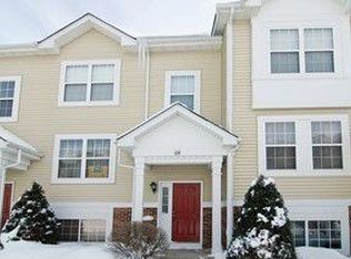 109 W Big Horn Dr, Hainesville, IL 60073