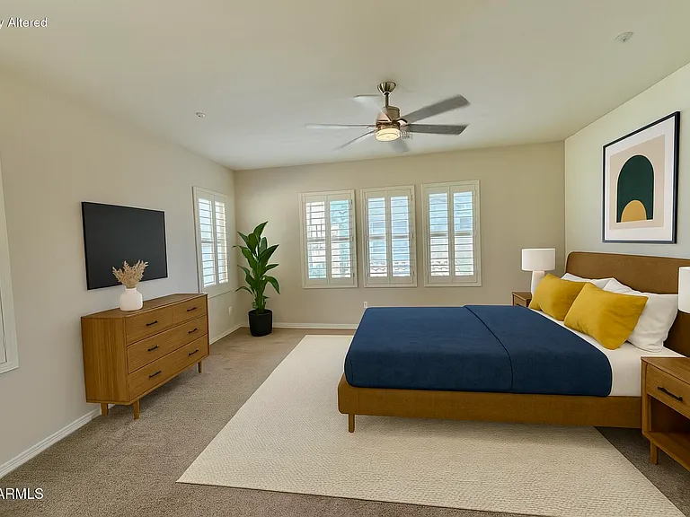 2366 W Gloria Ln — Photo 32