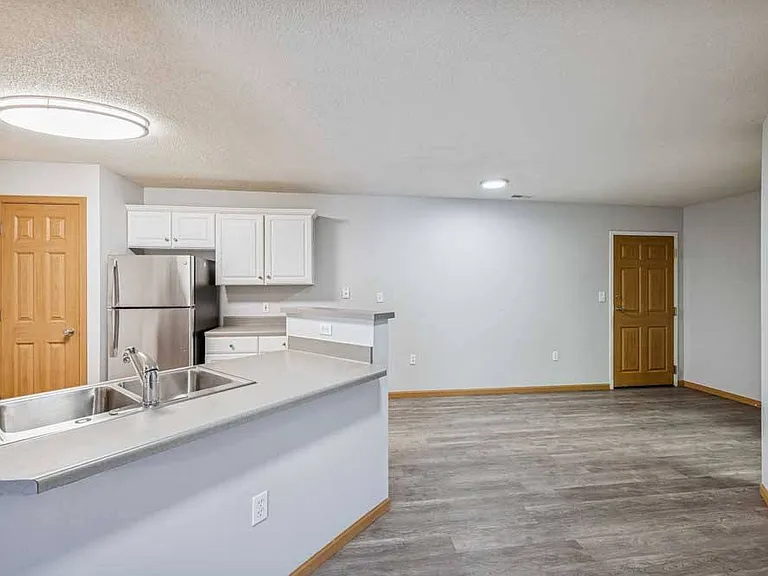Pinebrook Apartments — Photo 73