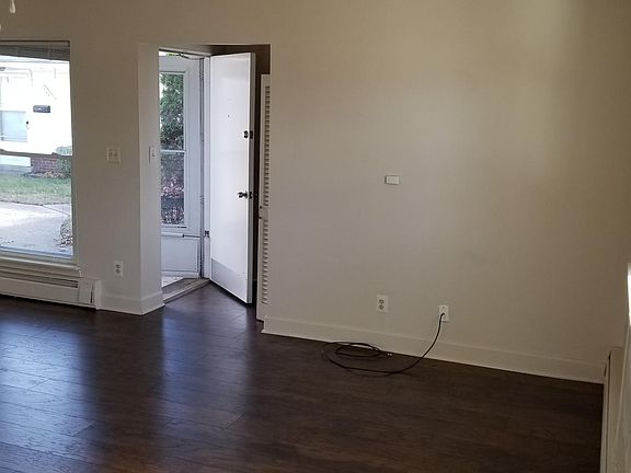 2nd image of 1331 W Farnum Ave #1337
