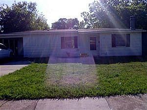 1st image of 819 Jardin Dr