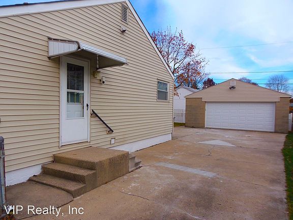 2nd image of 1062 Holly Hill Dr