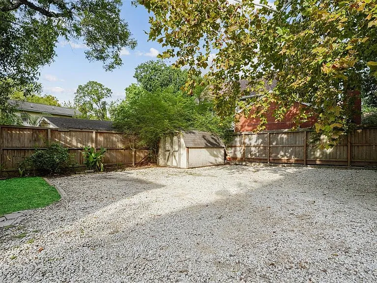2408 White Oak Dr #3 — Photo 10
