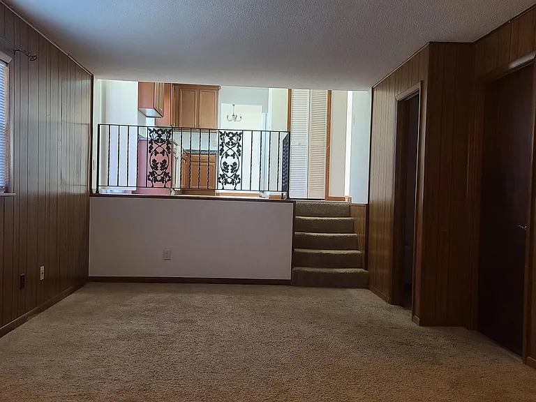 1646 W Paradise Ln — Photo 33