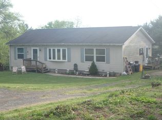 113 Baptist Rd, Hancock, MD 21750