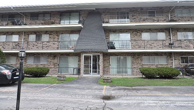 1st image of 15325 Chicago St #4
