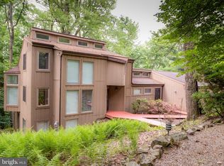 936 Forest Rd, Lancaster, PA 17601