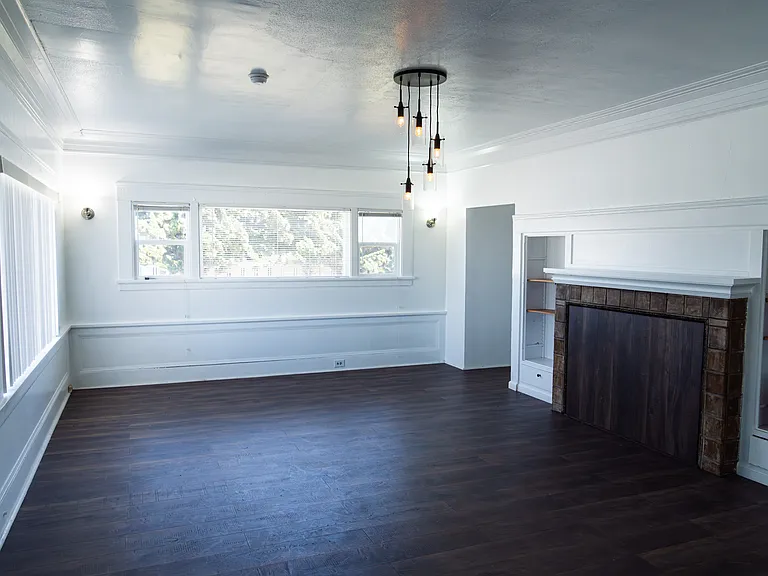 2340 Alisal Rd #A — Photo 2