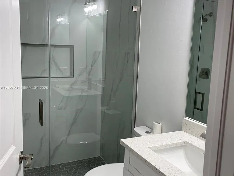425 Majors Ave S — Photo 11