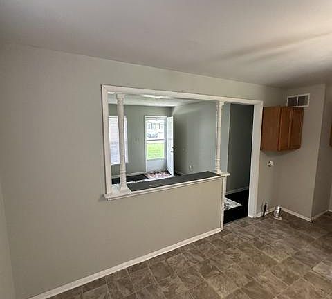 5th image of 6111 Chambers Way