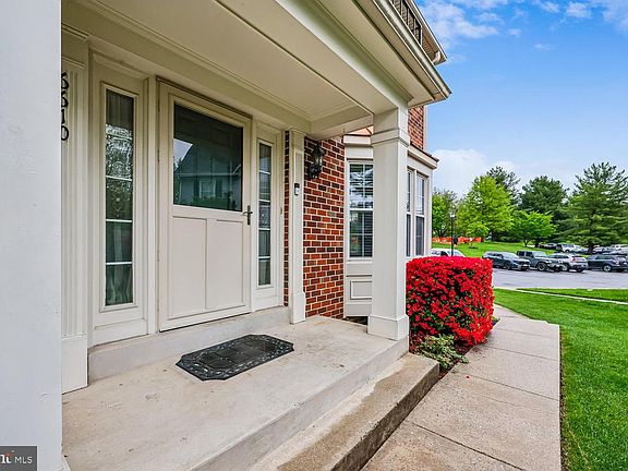4th image of 6610 Commodore Ct