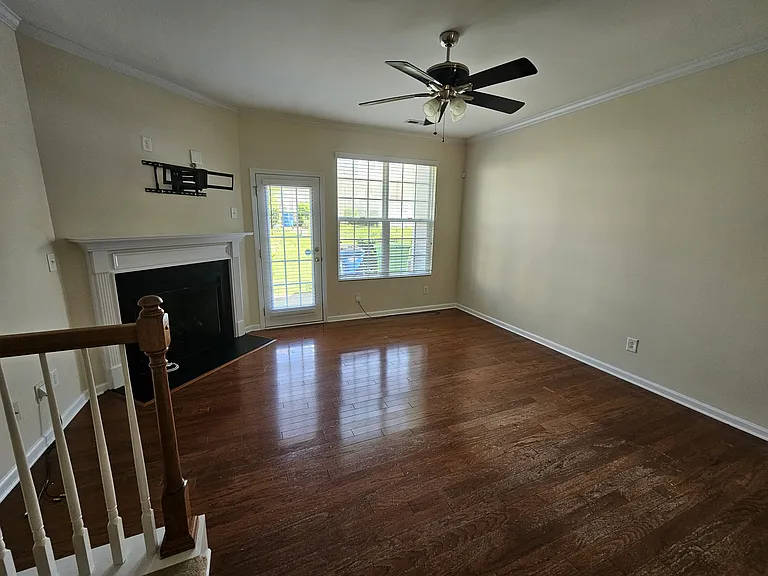 759 Cupola Dr — Photo 8