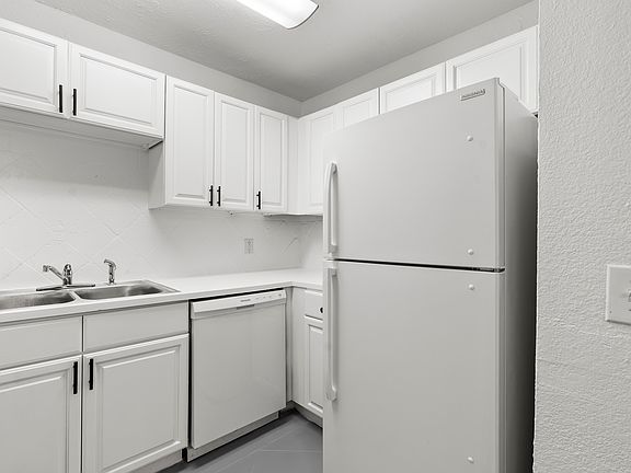 5th image of 13690 Orange Sunset Dr Unit 202