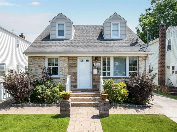 334 Nassau Boulevard, Mineola, NY 11501