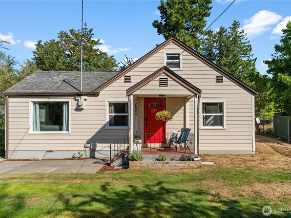 2604 NE Denny Road, Bremerton, WA 98310