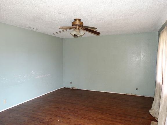 5th image of 4279 Silver Leaf Ct