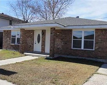 2nd image of 108 Phillip Ct