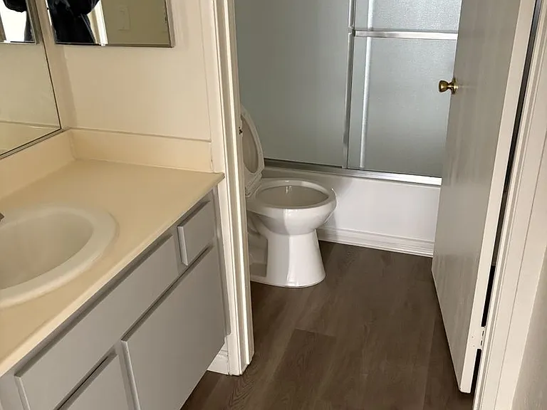 38FH — Photo 5