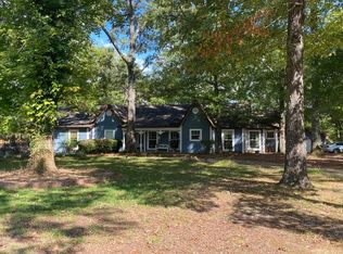 8030 Samples Rd, Benton, AR 72019