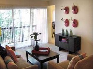 2121 Shorefield Rd APT 12, Silver Spring, MD 20902