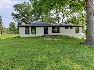 8717 NW Old Stagecoach Rd, Kansas City, MO 64154