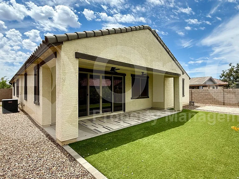 2906 E Russell St — Photo 20