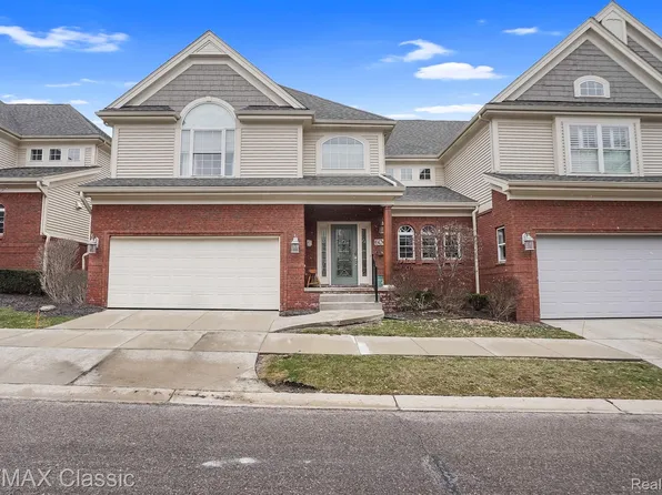 606 Florence Ct, Milford, MI 48381